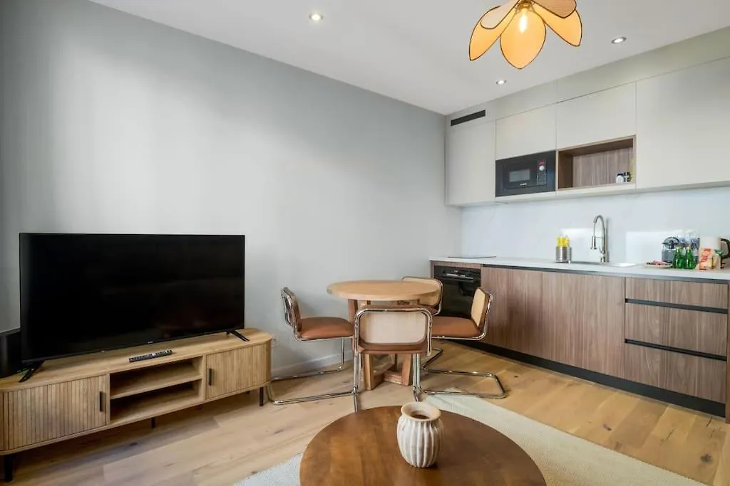 Apartment 22.Appart 4Pers#1 Bedroom#Pere Lachaise #Nation Paris France